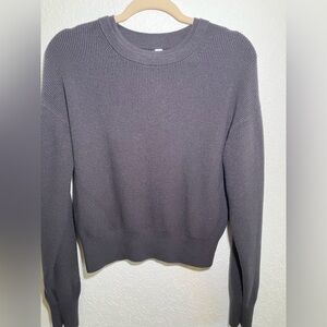 Lululemon crew neck sweater waist length